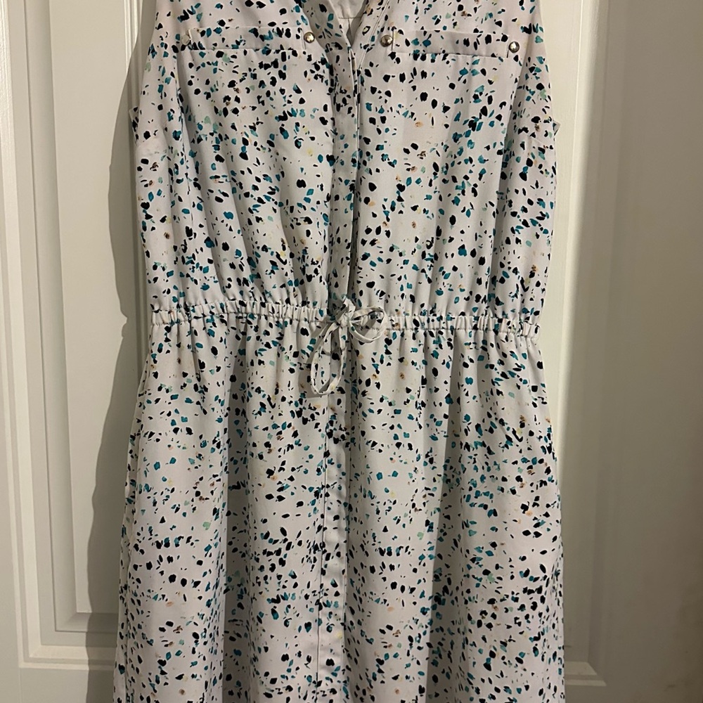 Stylish Women's Dress in White with Black and Blue Accents